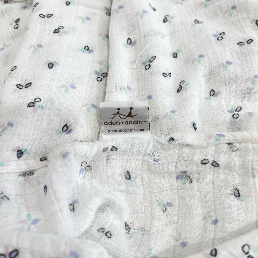 aden + anais White Floral Blanket Pink Accents Muslin Swaddle 44" X 45" Comfy - Picture 3 of 6